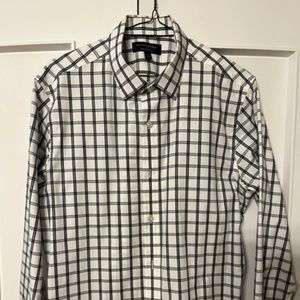 Banana Republic Medium, Button Down: Non Iron Slim Fit NWOT